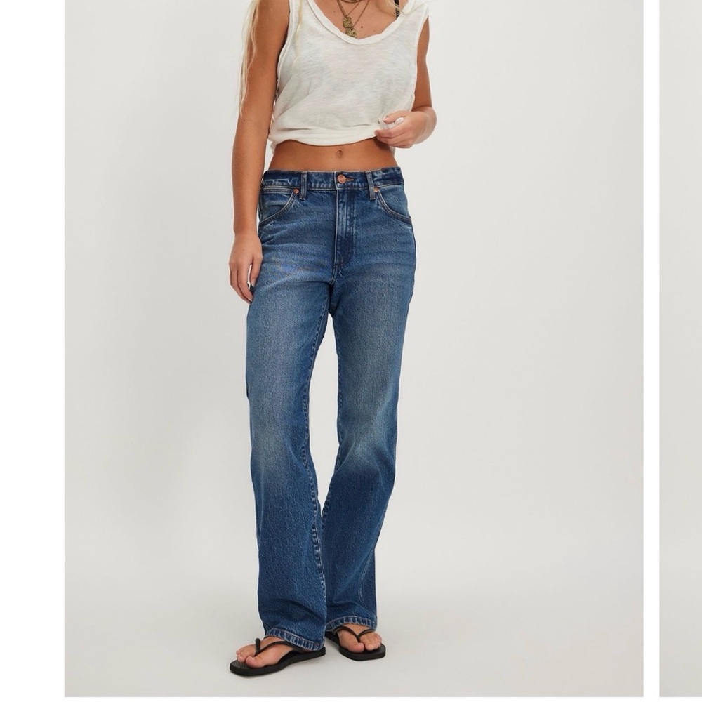 NWT Women’s Wrangler Bootcut rancher jeans sz 30